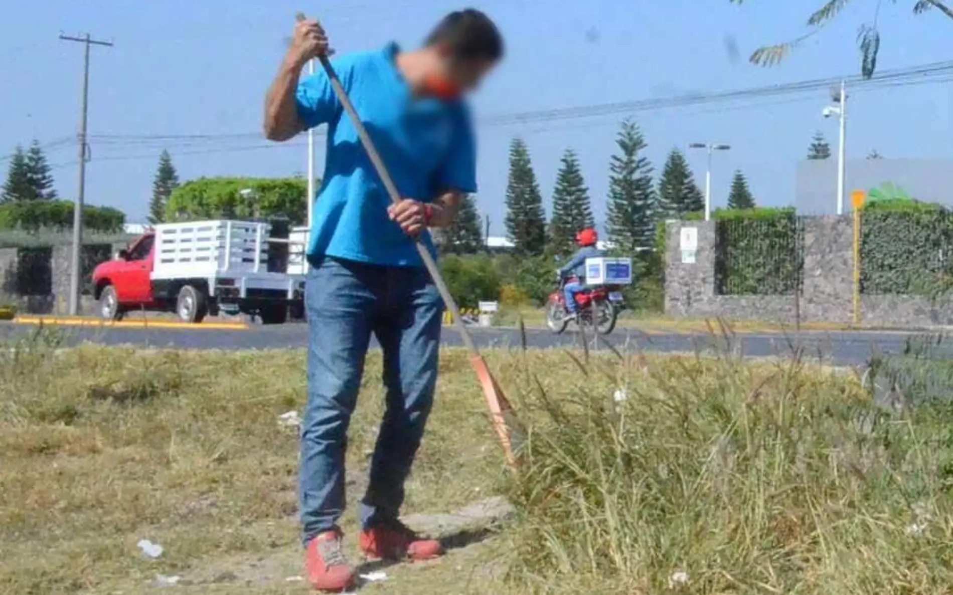 Preparan programa de empleo temporal para aplicar el siguiente a_o.  Luis Lu_vanos  El Sol de San Juan del R_o.